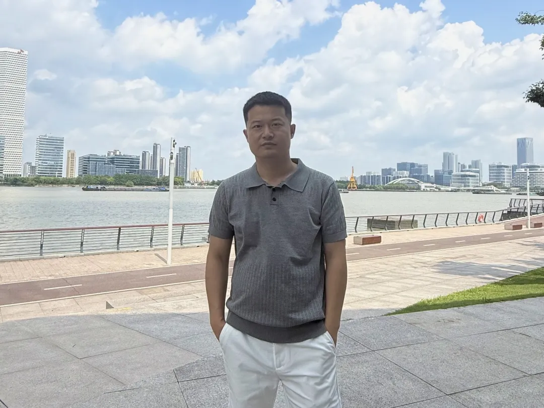 守得“云”开见月明